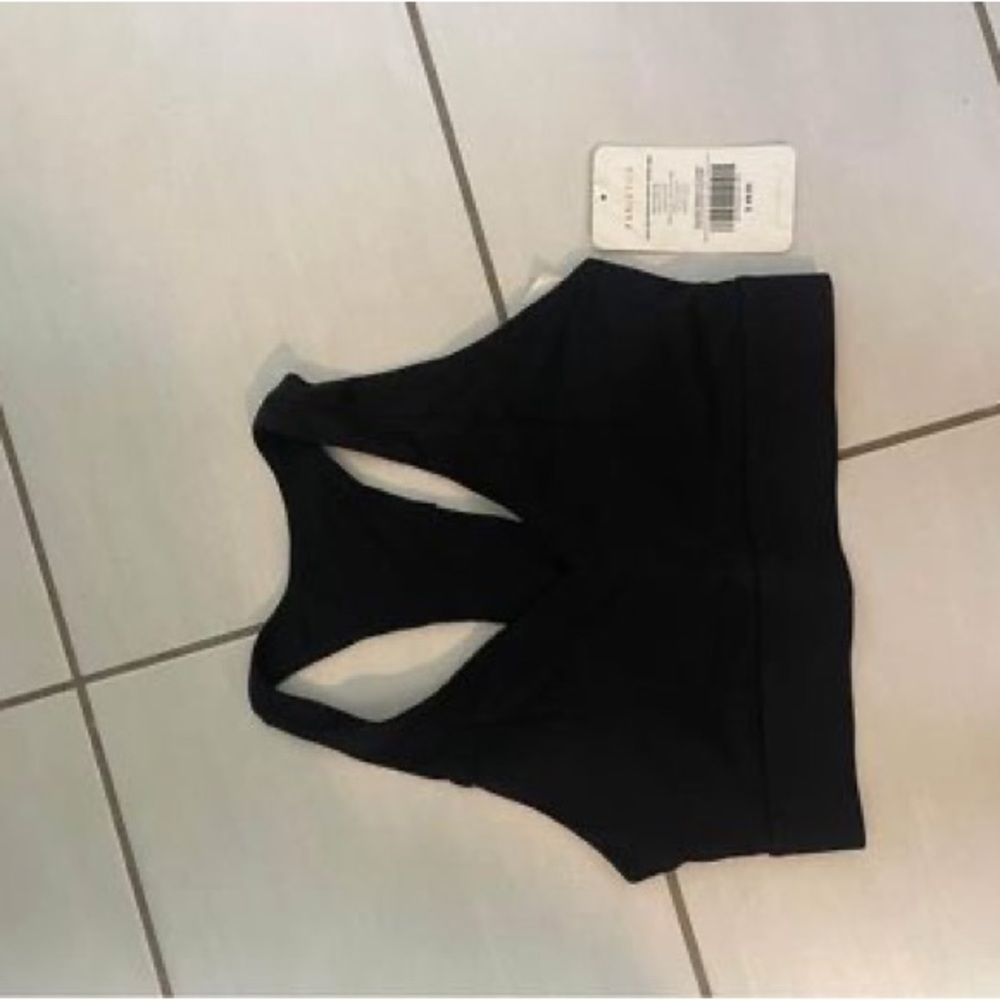 NEW Fabletics sports bra- black size S